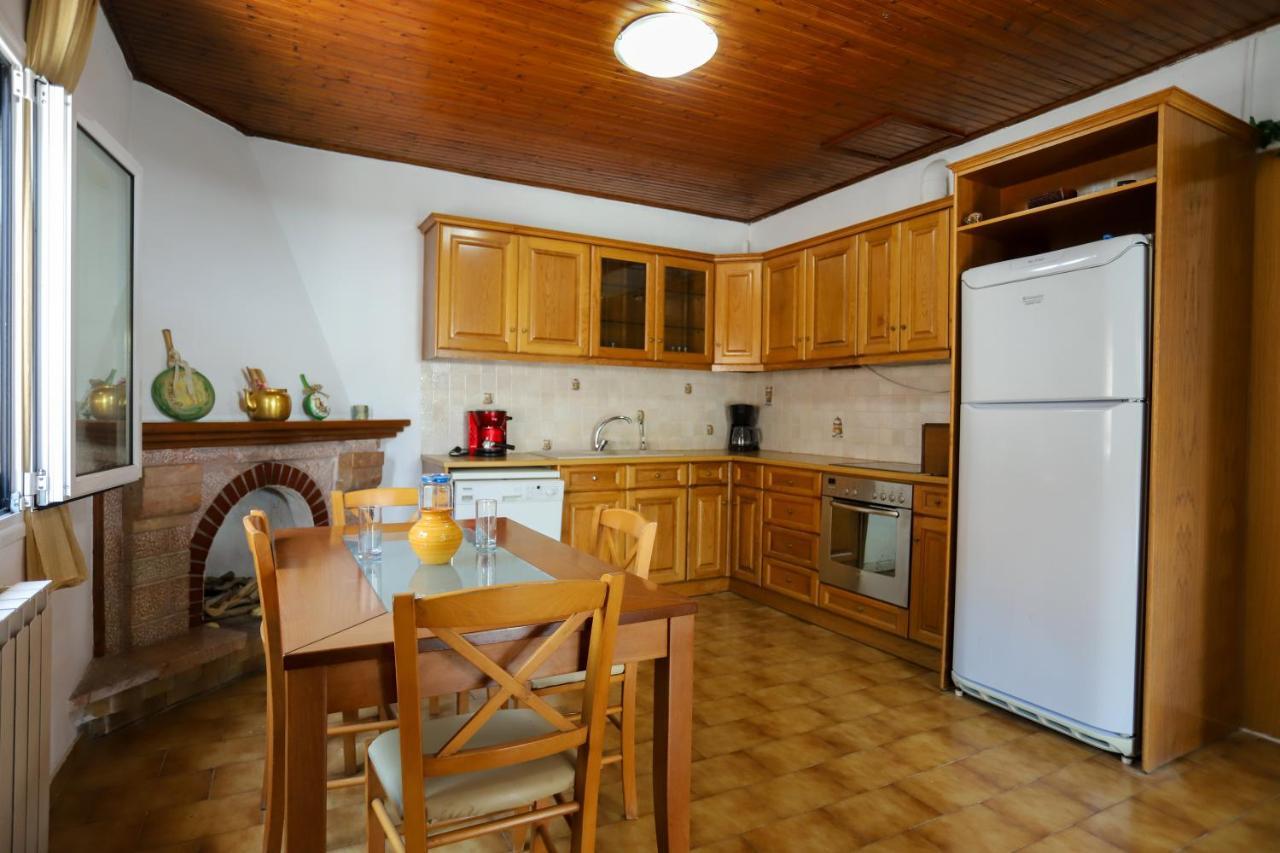 Family Country House-corfu Holidays Holiday home *